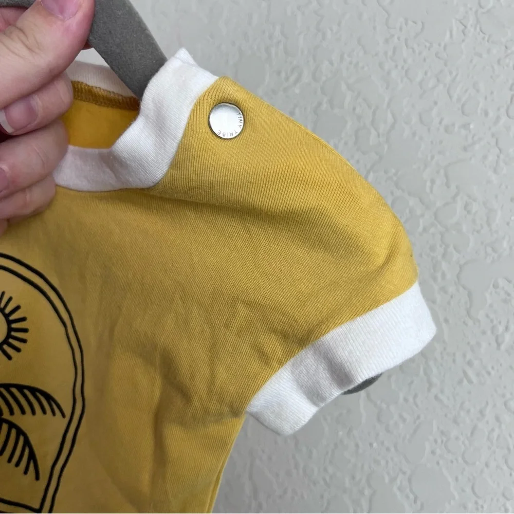 Tiny Tribe Australia Body Suit Tee Baby 3-6 Months M Yellow White Palm Tree Snap